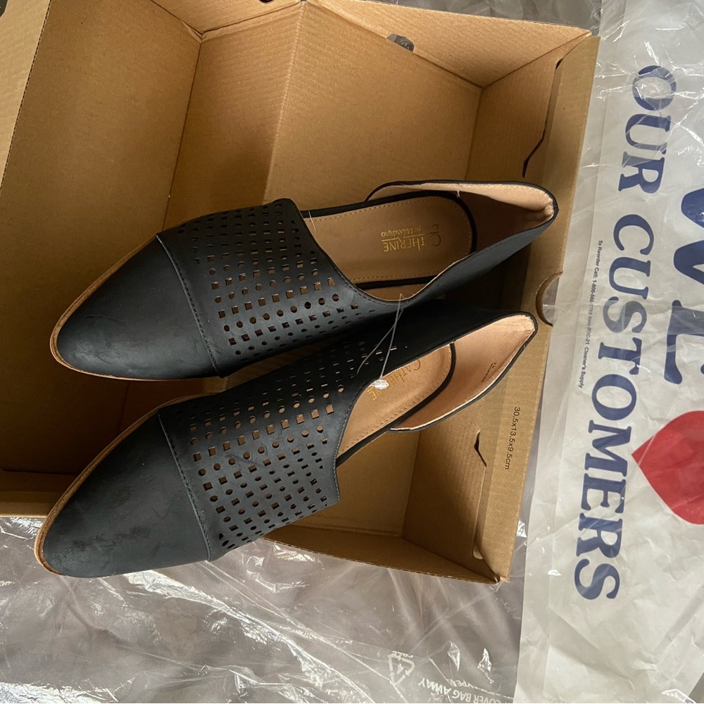 Women's shoes